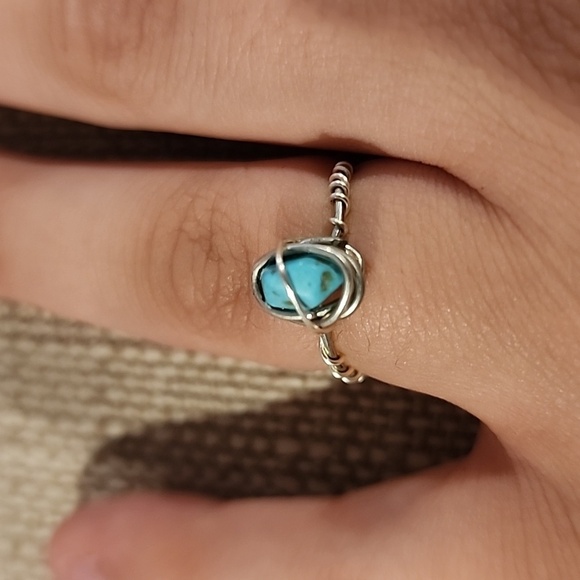 Silver Turquoise Ring - Picture 3 of 3